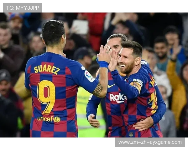 巴塞罗那中前场轮转，进攻层次非常清晰