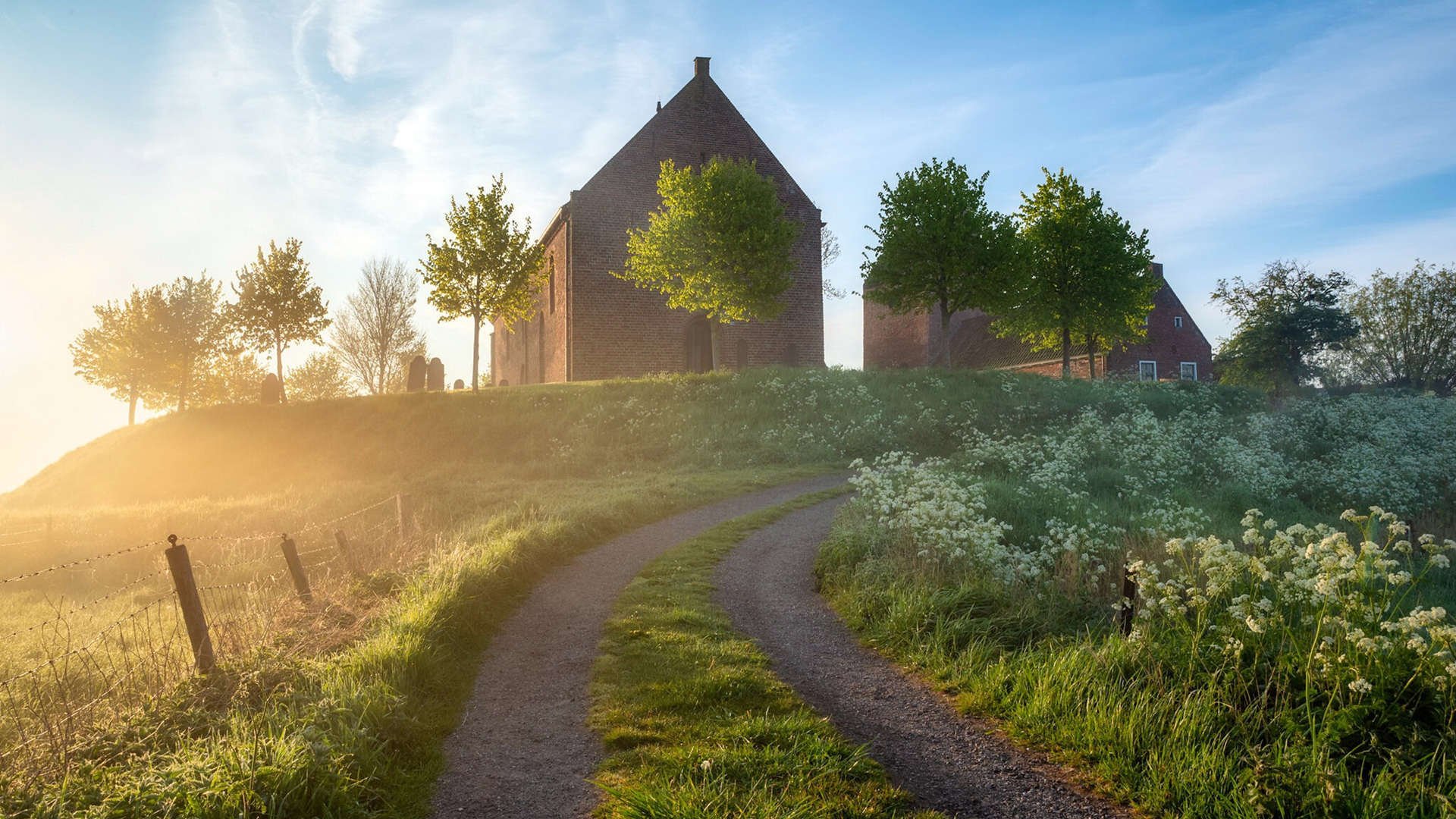 新闻中心携手高校达成合作协议,企业与院校合作新闻稿